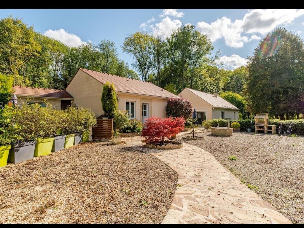 Maison Au Bout Du Chemin Gouvieux Exterior foto